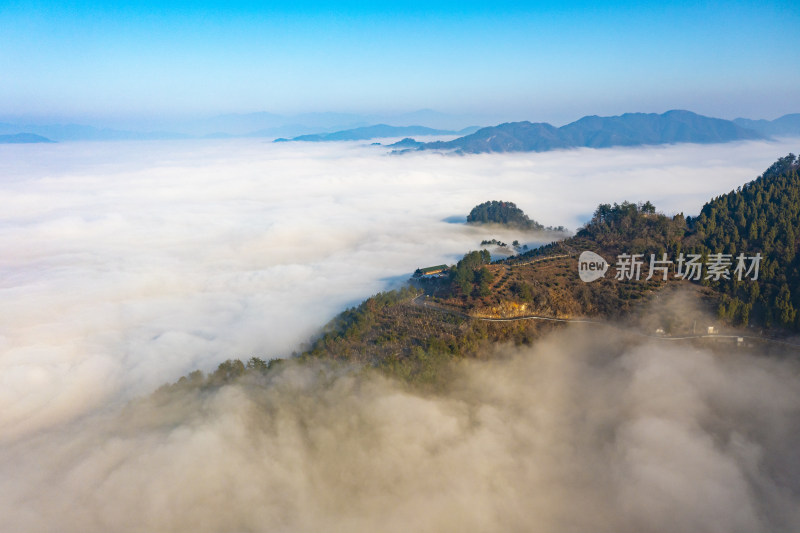 高山山峦群山晨曦日出云海航拍