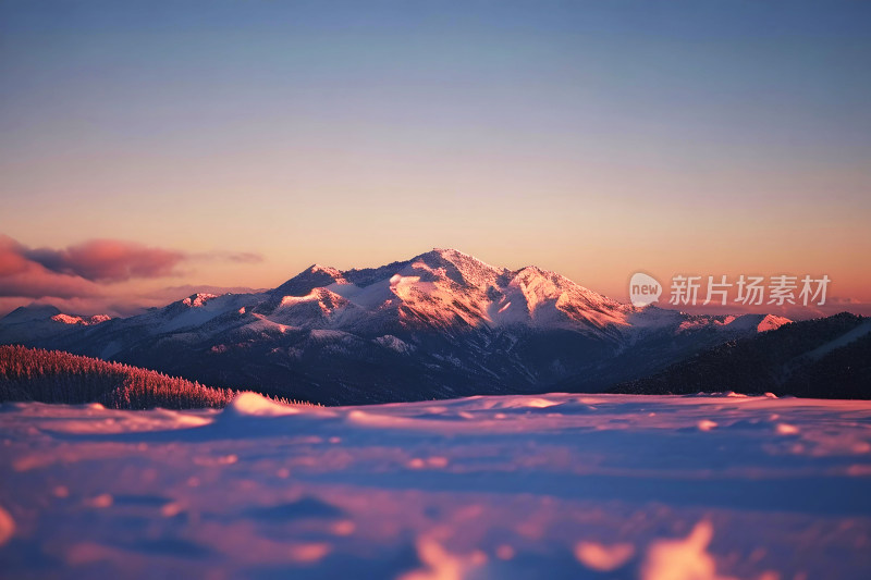 雪山风景冬天天空户外