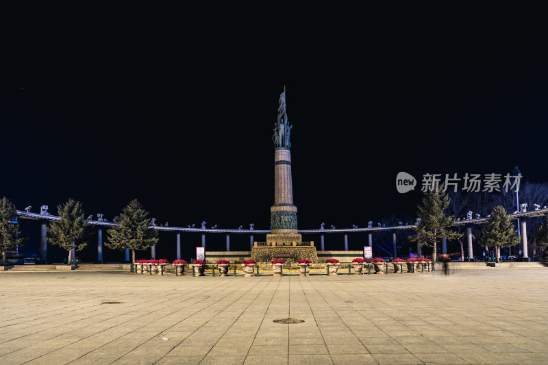 哈尔滨中央大街防洪纪念塔夜景