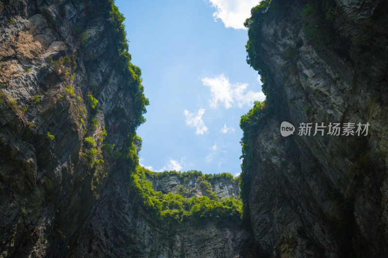 重庆武隆后坪乡天坑群景观