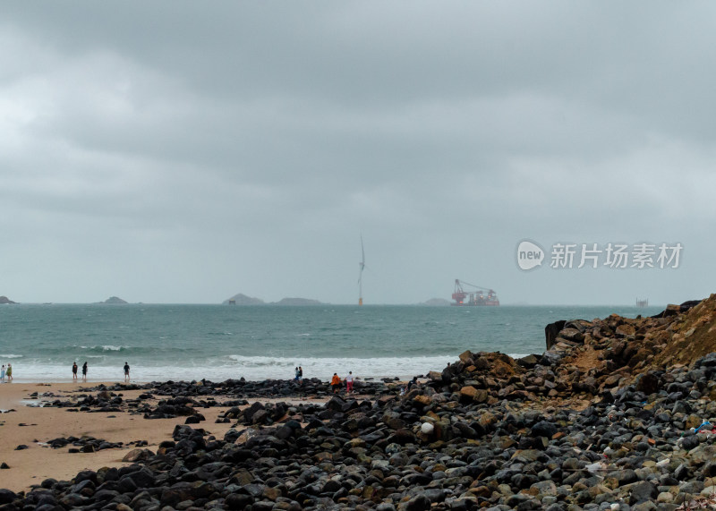 福建平潭岛的黑石沙滩