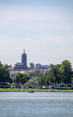 南京玄武湖鸡鸣寺