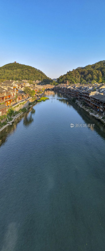 湖南湘西凤凰古城全景图航拍