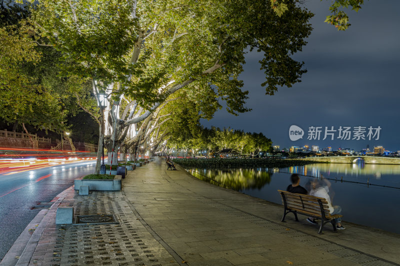 杭州西湖断桥景点夜景