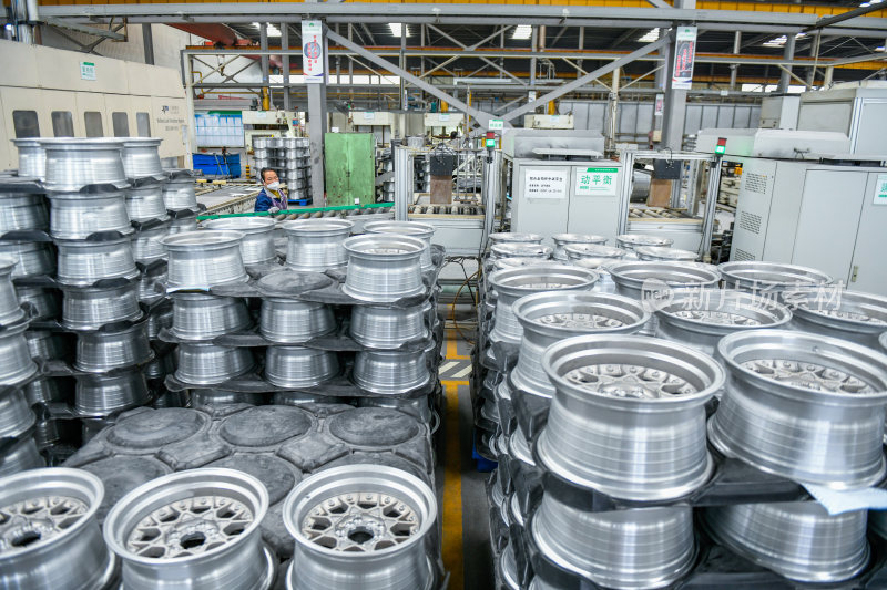 铝企业生产加工 汽车轮毂生产车间