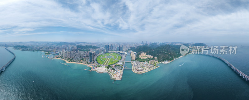 俯瞰大连星海广场海岸线全景