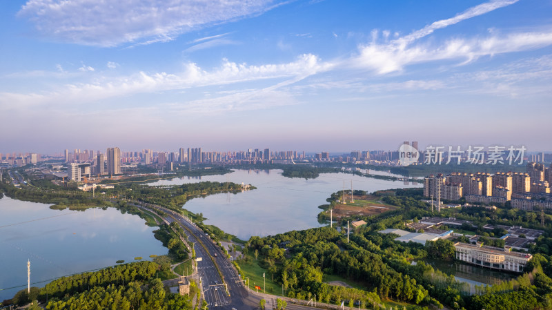 武汉东西湖区金银湖城市风光