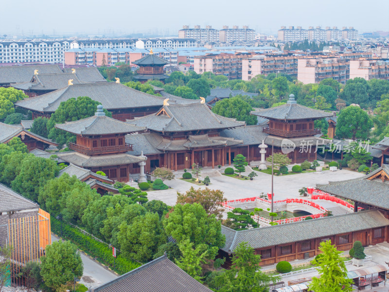 航拍上海宝山寺佛教寺院自然风光