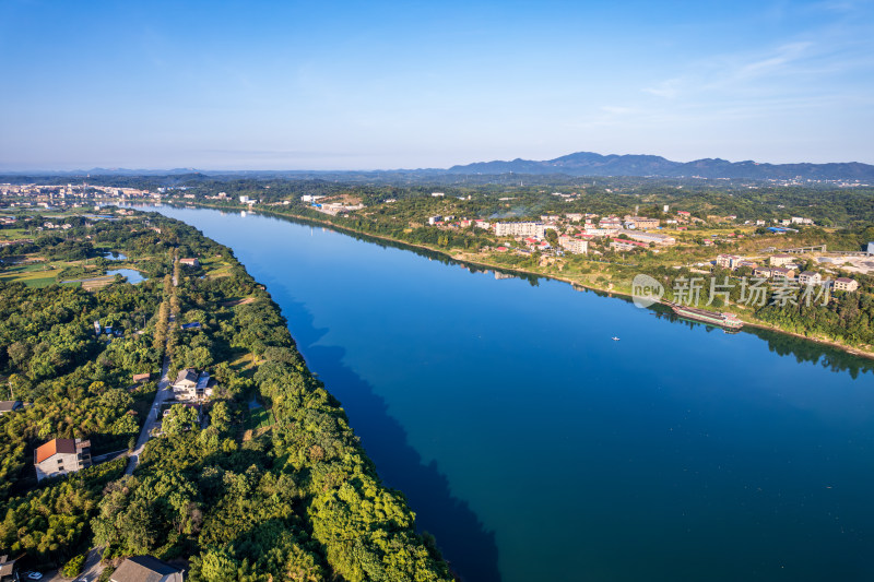 航拍湘江风光夏日早晨