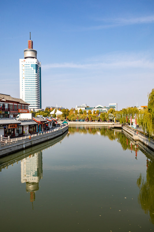 济宁老运河古运河城市河流景观城市建筑倒影