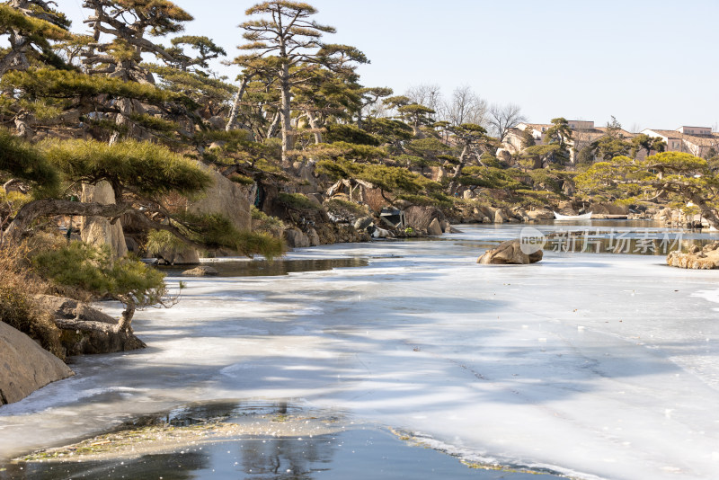 罗红摄影艺术馆中式园林的冰雪景观