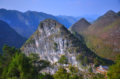 大石围天坑崇山峻岭鲜为人知的秘境