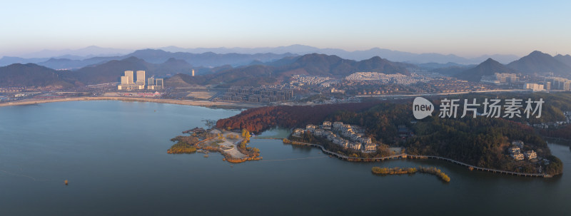 杭州临安青山湖秋水杉林色风光