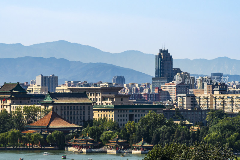 北京有古建筑的城市风光全景