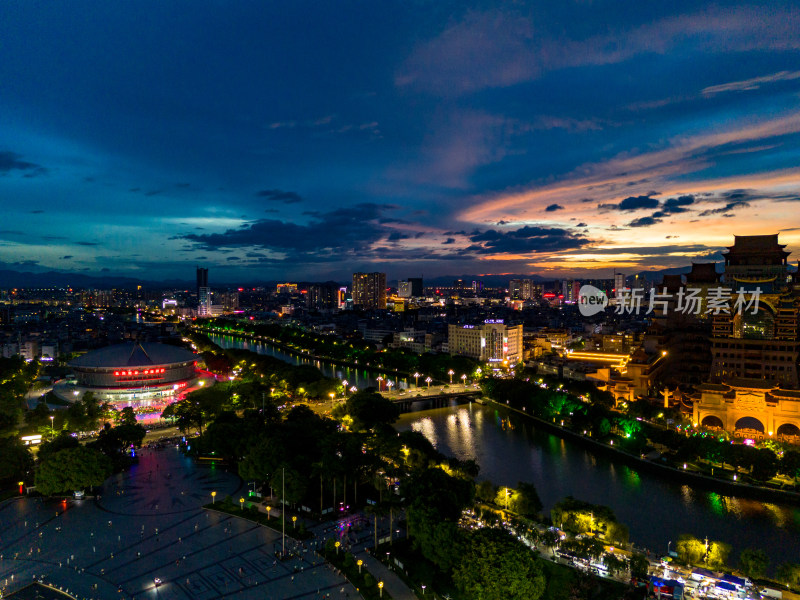 玉林晚霞夜景航拍图