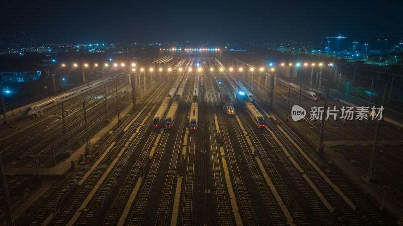 航拍视角高铁夜景