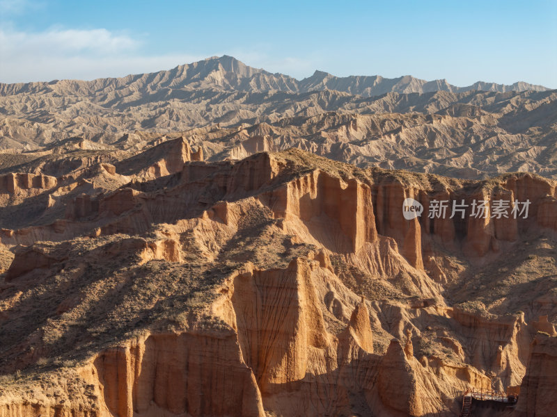 新疆南疆阿克苏温宿大峡谷天山托木尔峰航拍