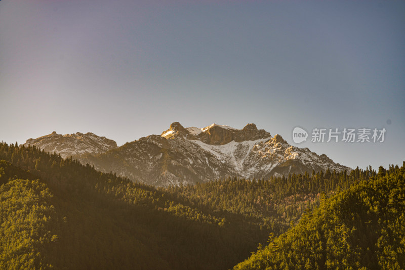 甘南州迭部县虎头山