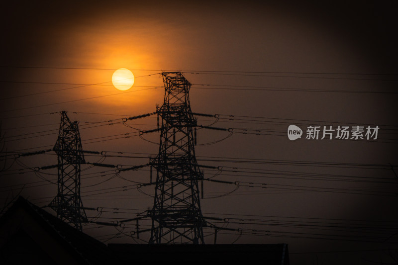 北京夕阳落日输电塔