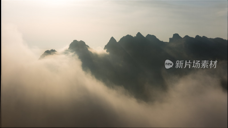 太行山余脉白云山冬季雪景冰挂雾凇实拍