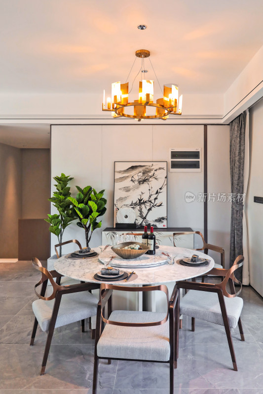 现代风格餐厅室内布置