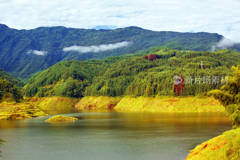 风景湖泊雅女湖