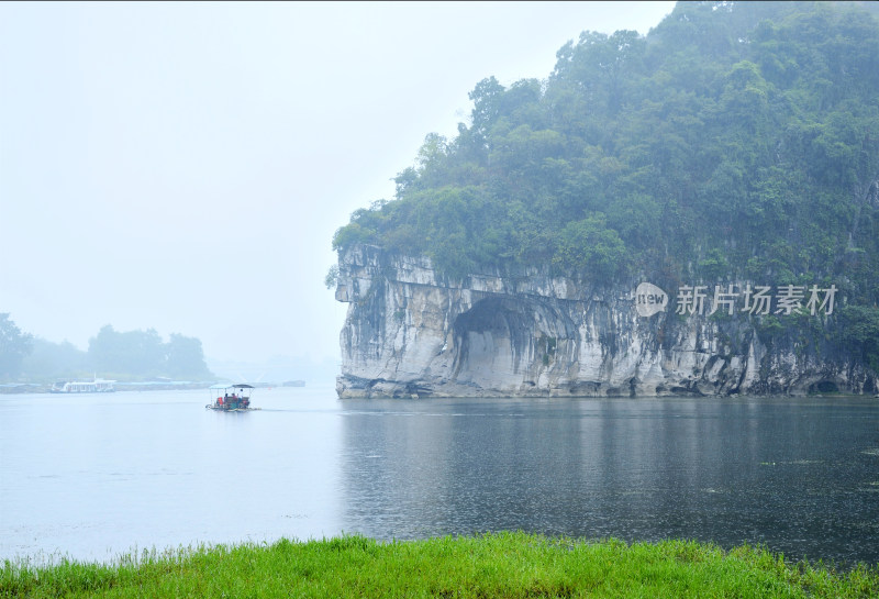 广西桂林漓江象鼻山 漓江山水