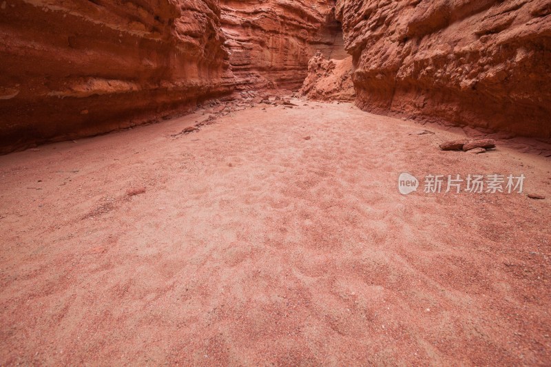 中国内蒙古丹霞地貌梦幻峡谷