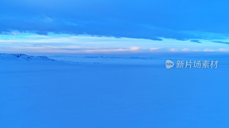 新疆冬季牧场雪景航拍