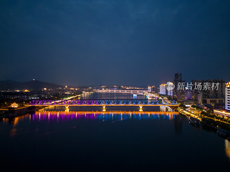 湖北襄阳汉江大桥夜景
