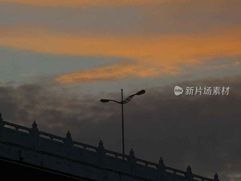 夜晚最后的夕阳