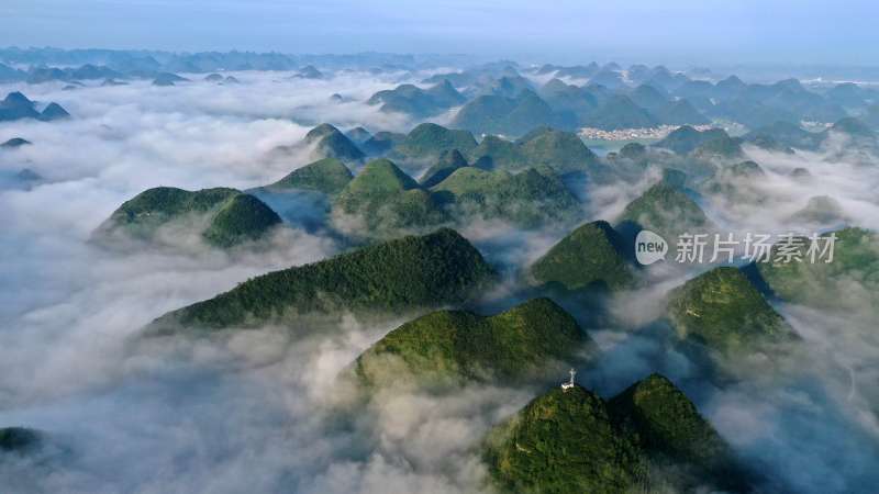 唯美山川意境连绵山脉 山峦叠嶂云雾缭绕