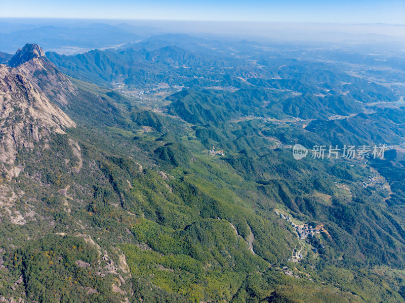 祖国大好河山灵山航拍图