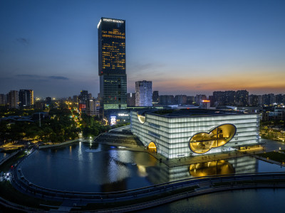 上海保利大剧院夜景夜晚嘉定新城航拍