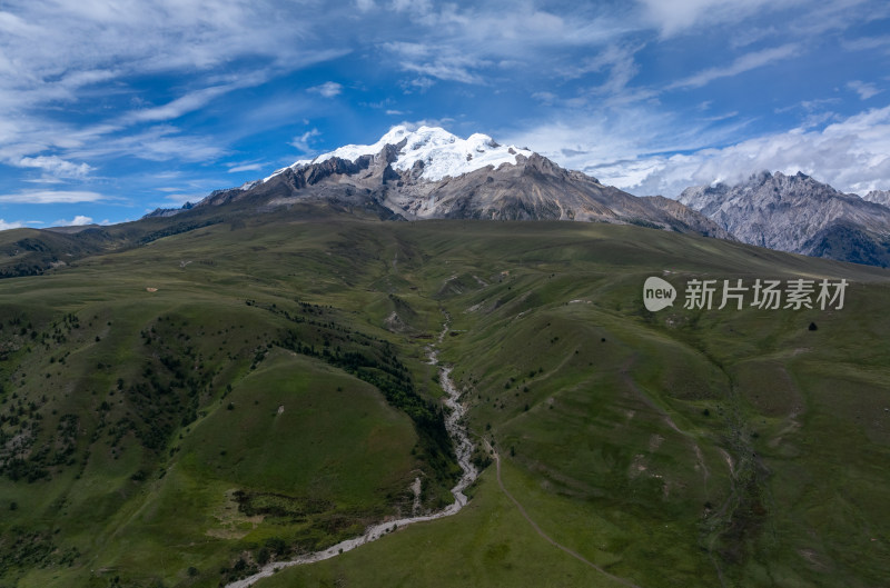 川西格聂雪山风景