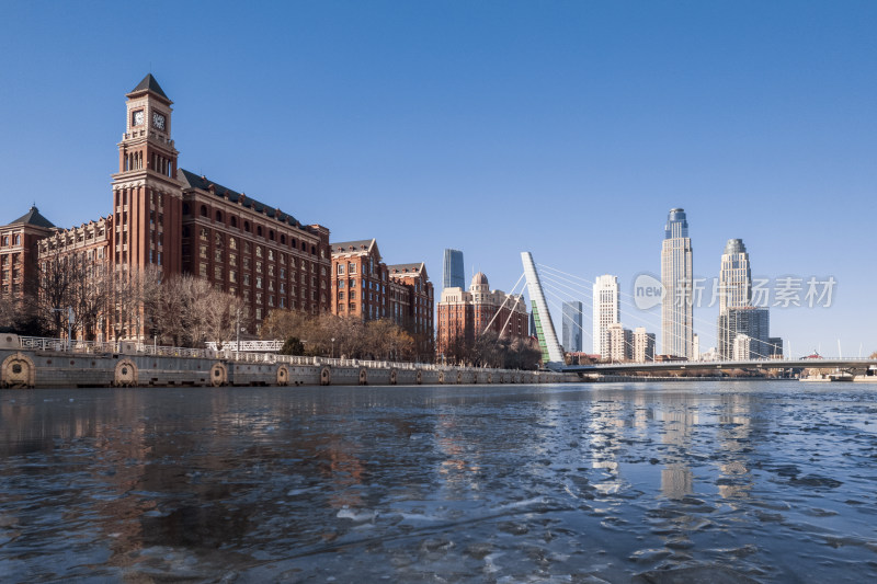 冬季天津海河冰期风景城市天际线建筑风光