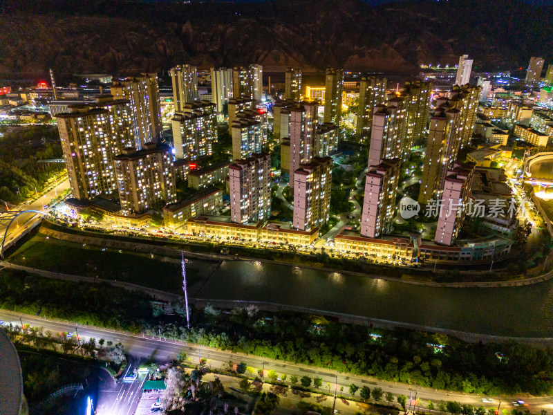 甘肃定西城市夜景航拍图