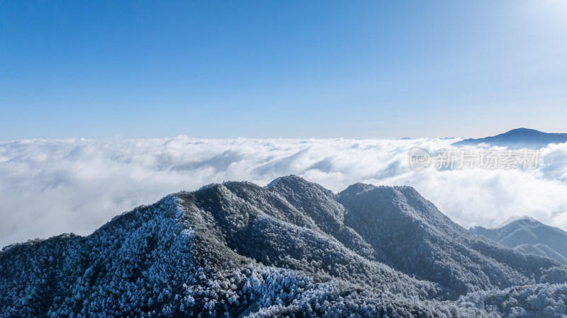 唯美高山日出云海冬季雾凇森林美景大好河山