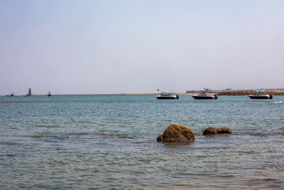 山东日照灯塔海滨海滩海天自然景观