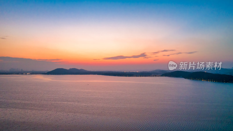 湖北武汉东湖日出