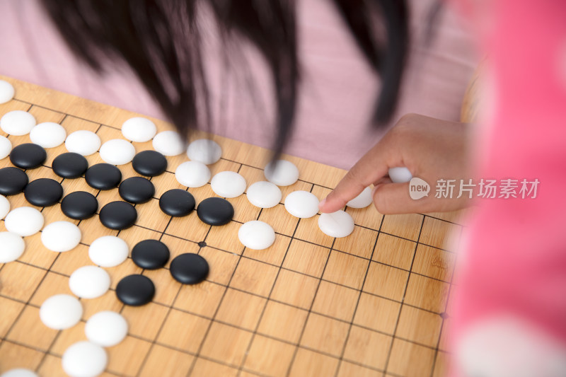 棋盘上下围棋休闲游戏