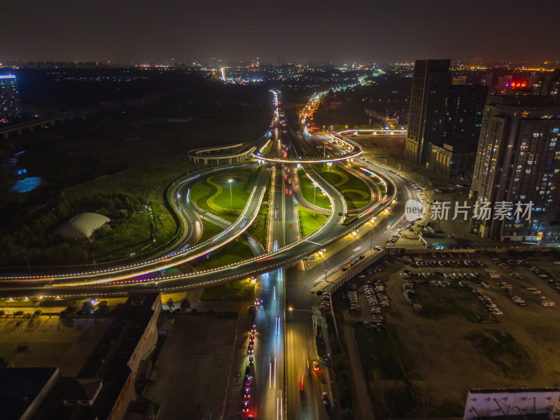 城市高速公路立交桥车流夜景航拍