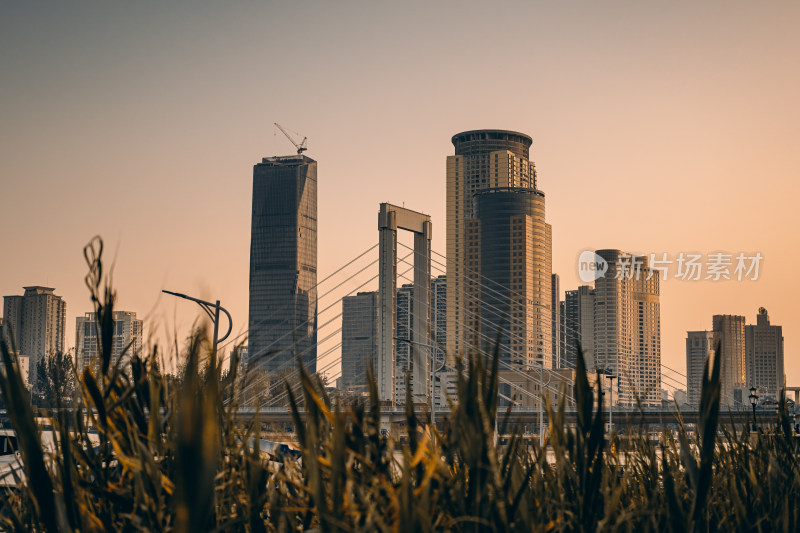 宁波老外滩城市天际线风景