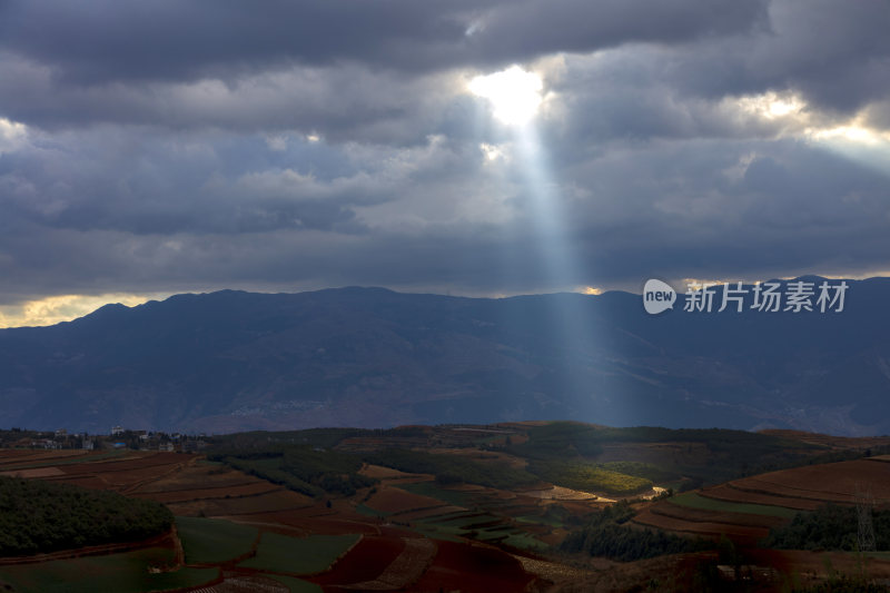 云南 东川红土地