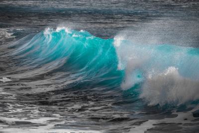 大海浪花巨浪浪潮汹涌海浪波涛汹涌