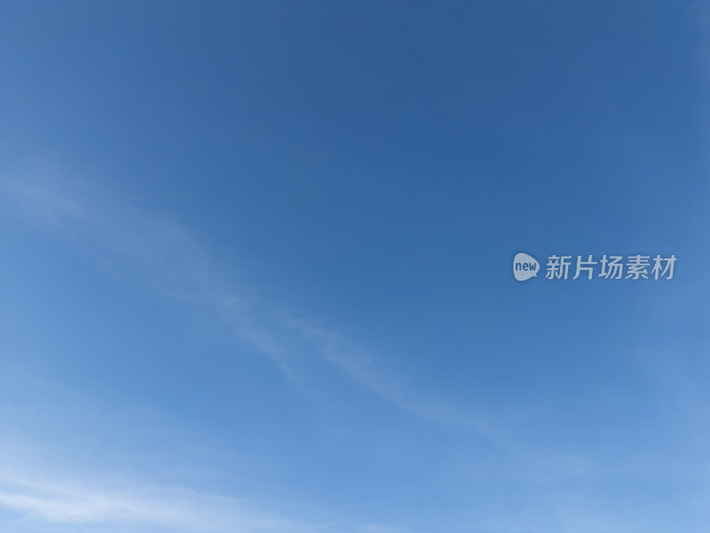 无人机高空航拍的天空