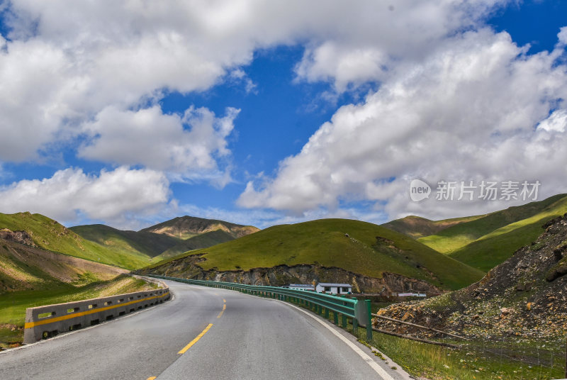 甘肃省G227张孟线公路风景