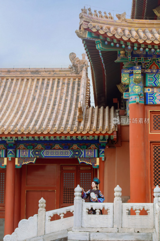 中国北京故宫紫禁城里的清朝女性古装造型