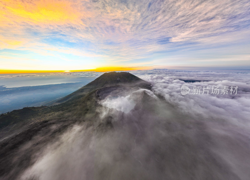 印度尼西亚伊真火山
