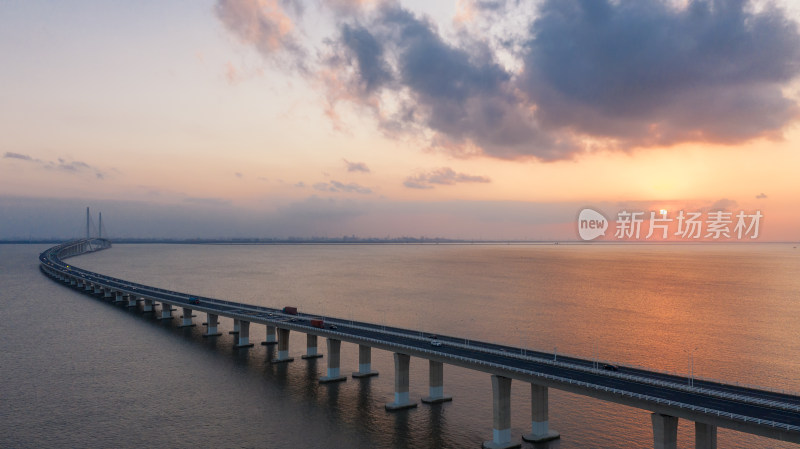 上海至崇明岛上海长江大桥航拍风光